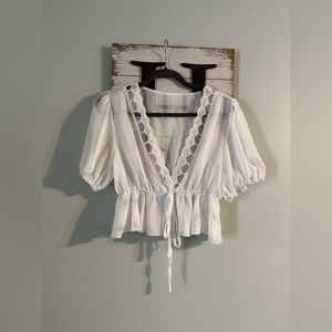 SHEIN Top, size large. White